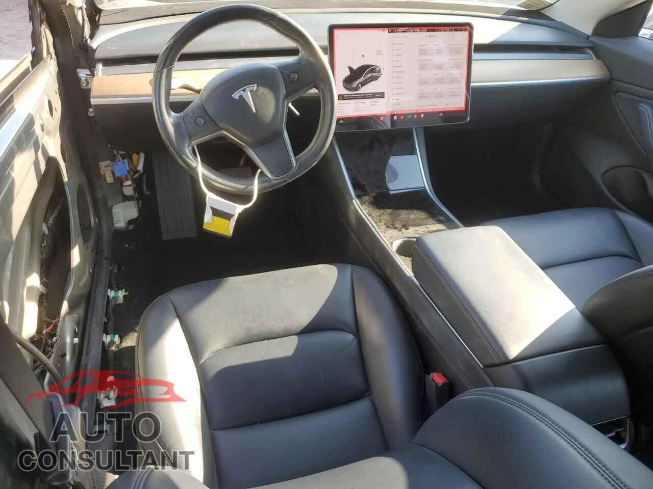 TESLA MODEL 3 2019 - 5YJ3E1EB6KF192155