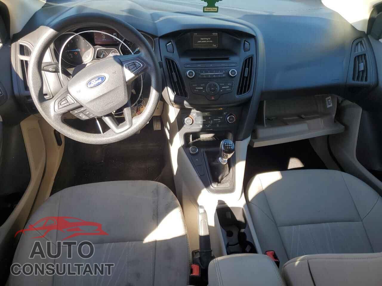 FORD FOCUS 2017 - 1FADP3FE3HL310306