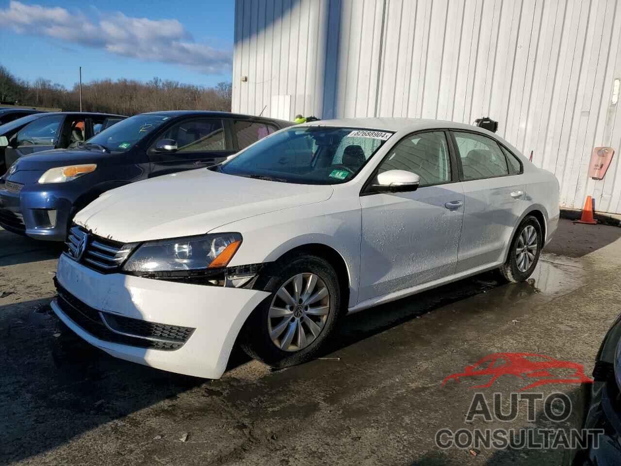 VOLKSWAGEN PASSAT 2013 - 1VWAP7A33DC070093