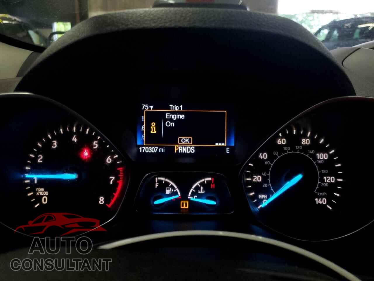 FORD ESCAPE 2017 - 1FMCU0F7XHUC05590