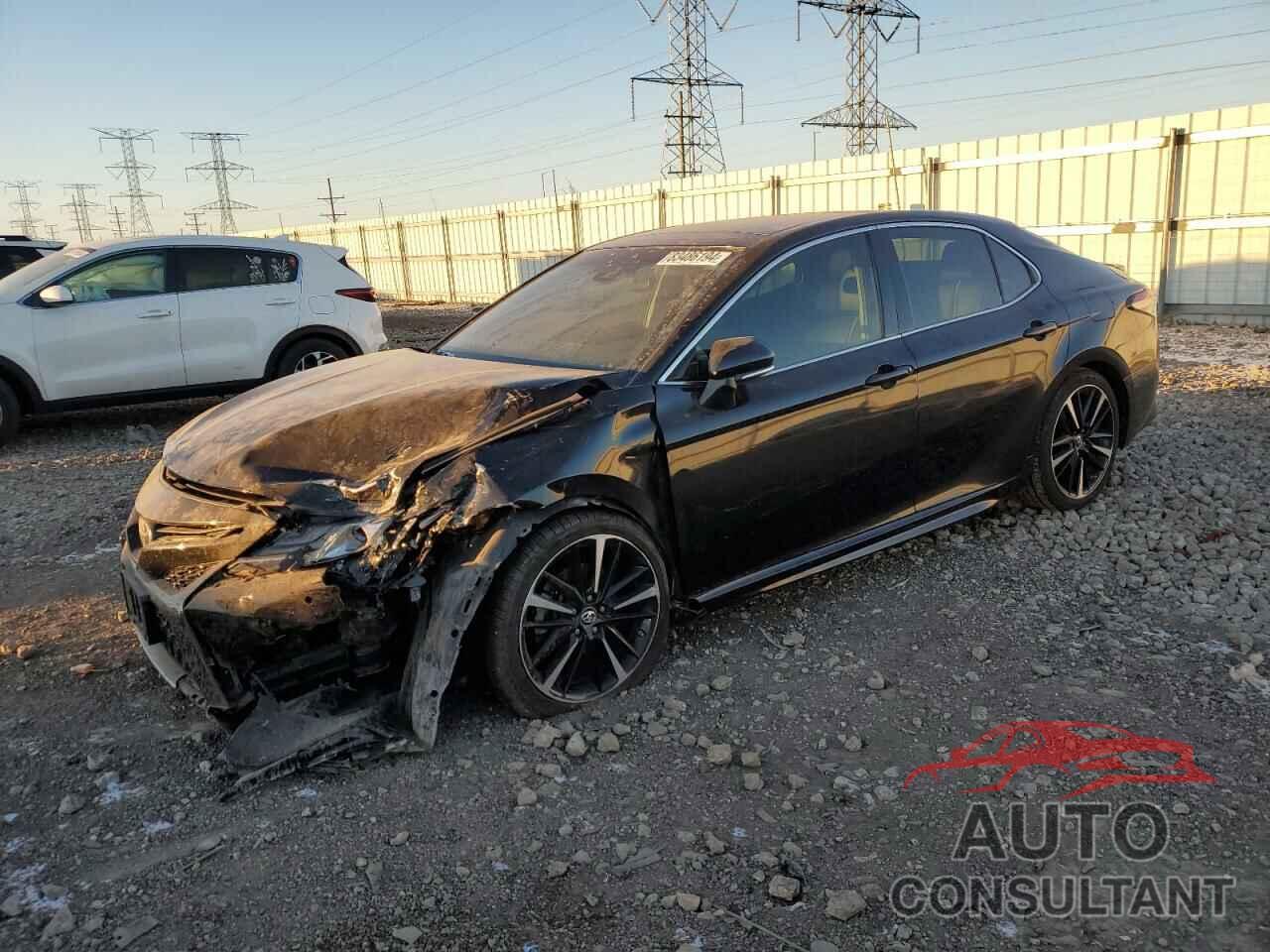 TOYOTA CAMRY 2018 - 4T1B61HK1JU508745