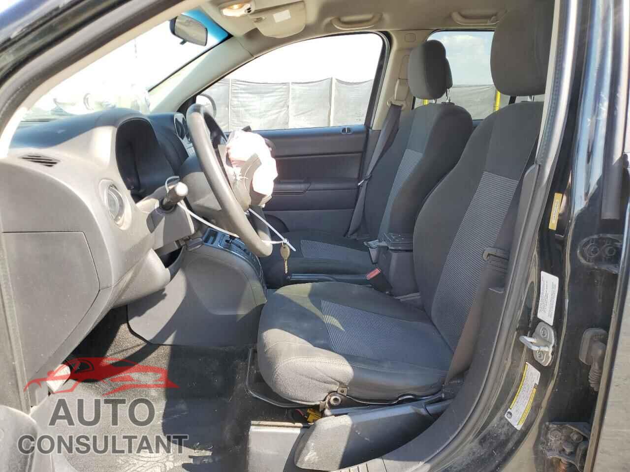JEEP COMPASS 2013 - 1C4NJCBB3DD208052