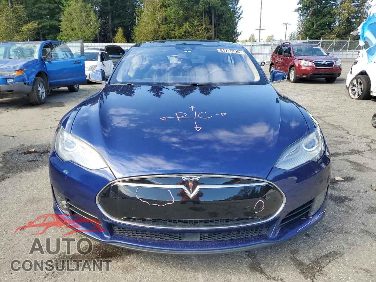 TESLA MODEL S 2015 - 5YJSA1E25FF106881