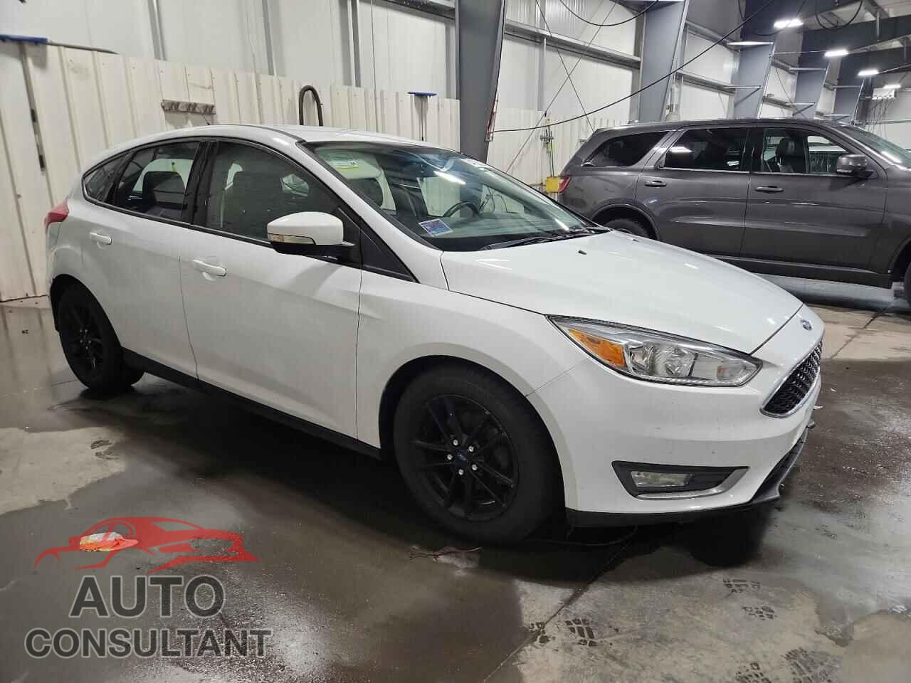 FORD FOCUS 2016 - 1FADP3K25GL399032