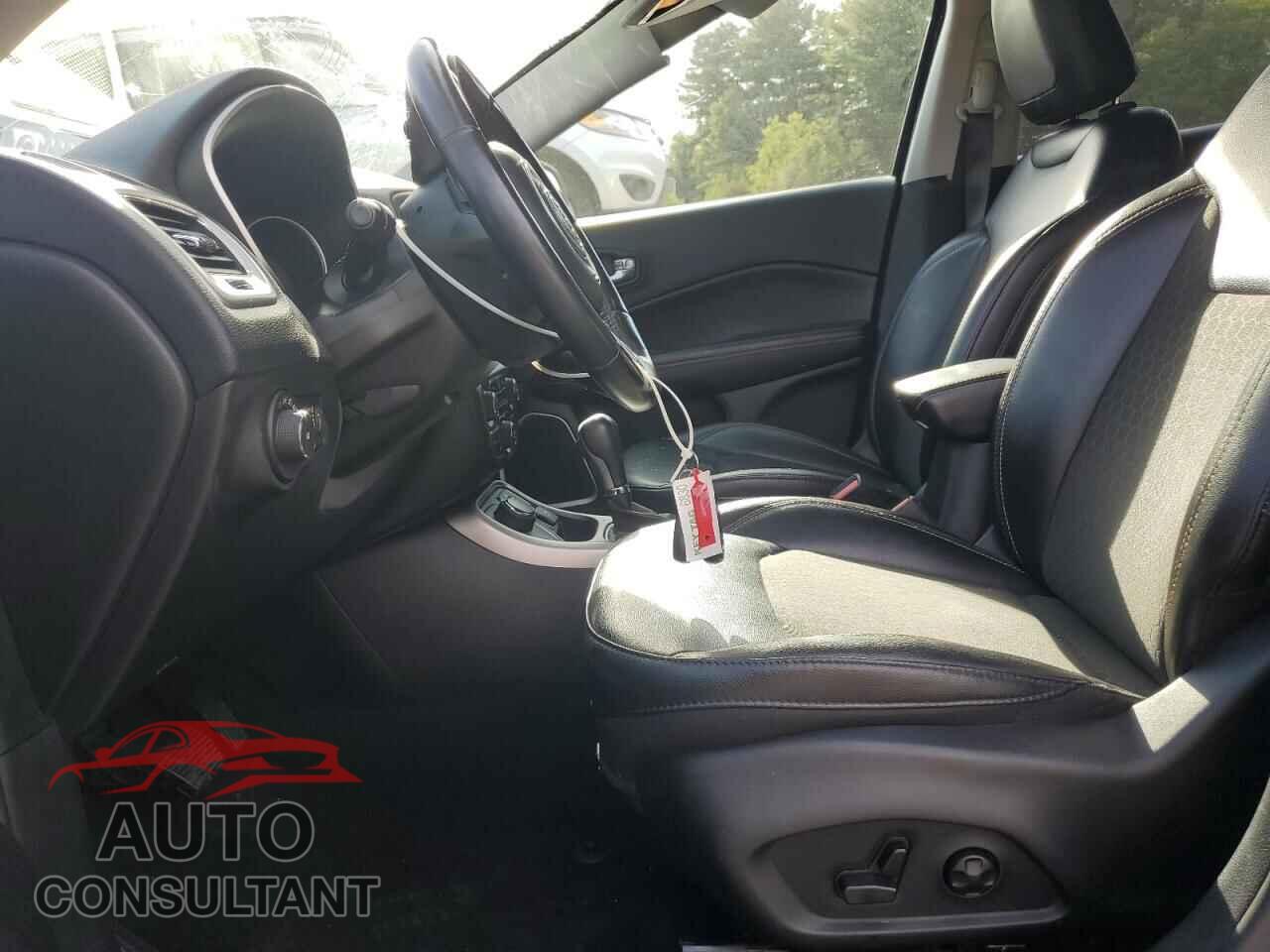 JEEP COMPASS 2020 - 3C4NJDBB7LT148663