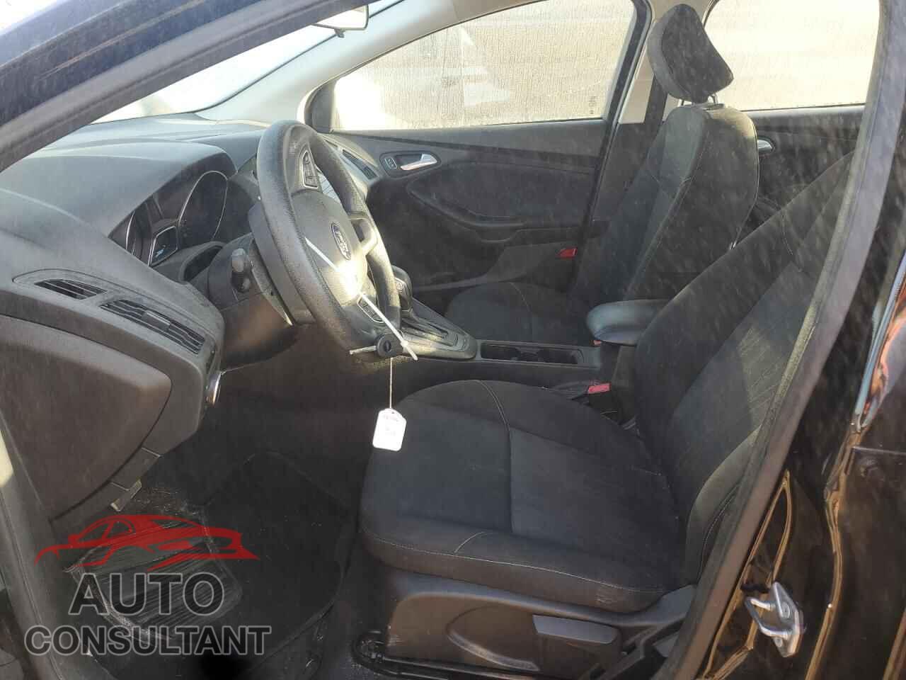 FORD FOCUS 2017 - 1FADP3FE0HL284361