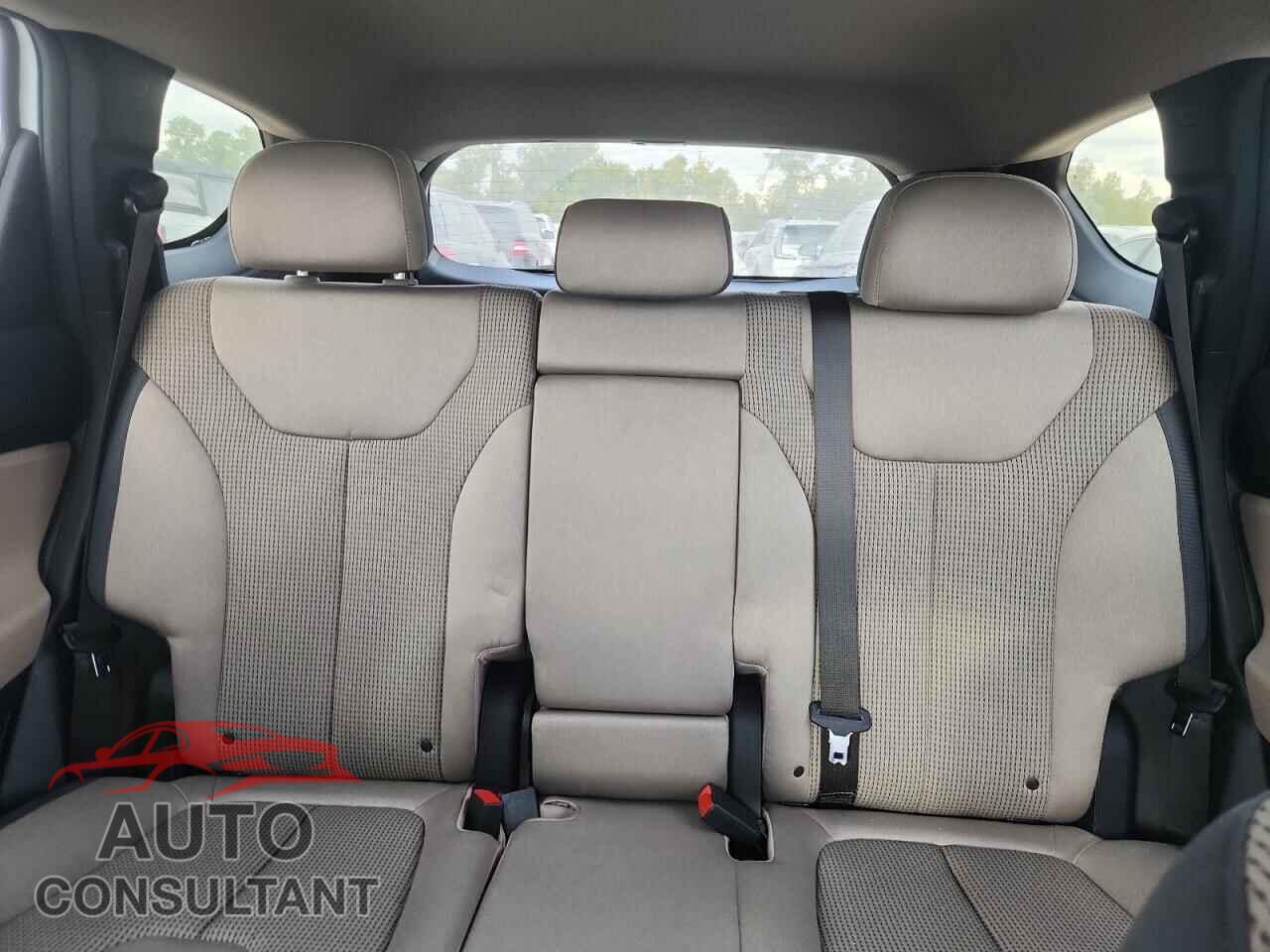 HYUNDAI SANTA FE 2023 - 5NMS14AJ5PH643703