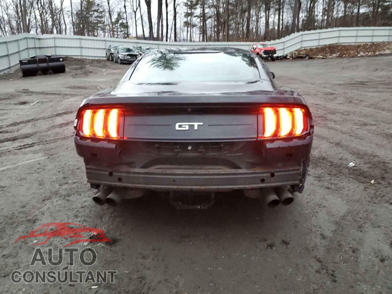 FORD MUSTANG 2018 - 1FA6P8CF6J5120139