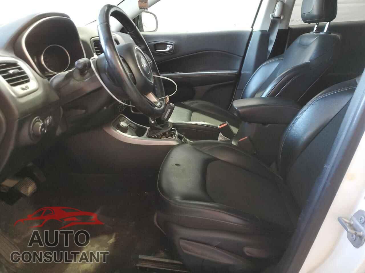 JEEP COMPASS 2018 - 3C4NJDBB4JT360868
