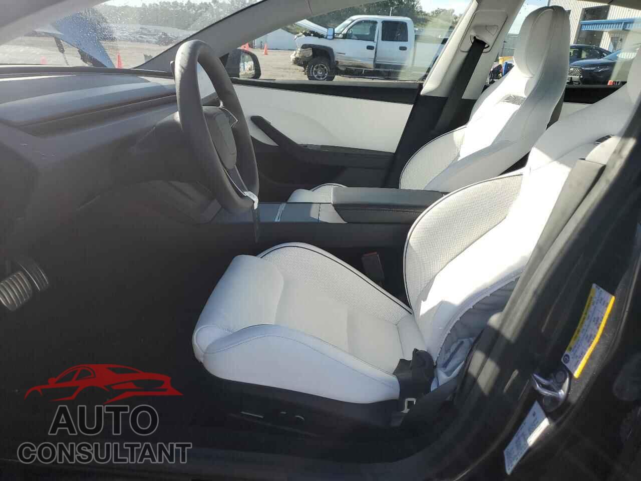 TESLA MODEL 3 2024 - 5YJ3E1ET8RF892536