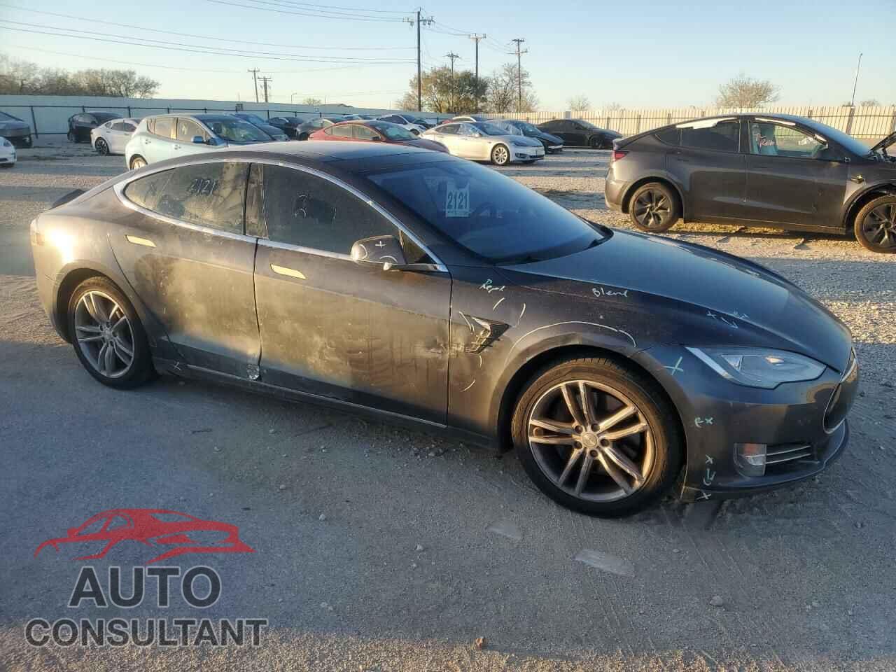 TESLA MODEL S 2014 - 5YJSA1S14EFP52794