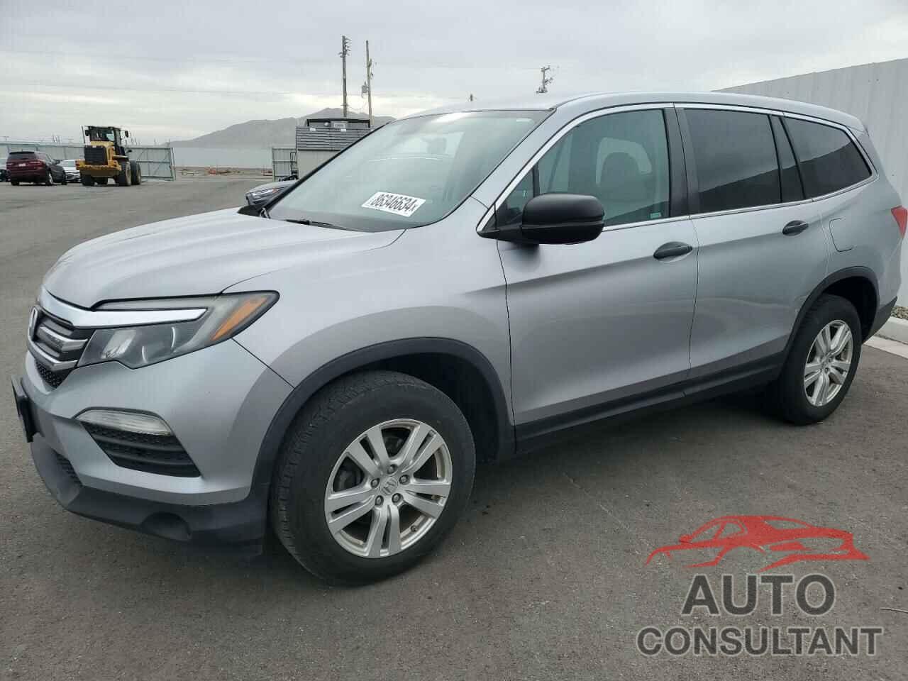 HONDA PILOT 2016 - 5FNYF6H11GB078221