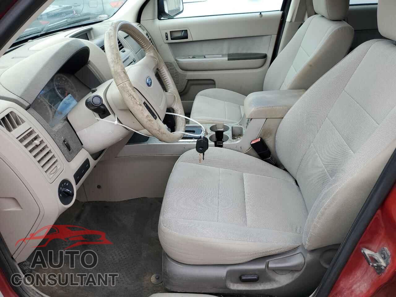 FORD ESCAPE 2011 - 1FMCU9DG0BKA15467
