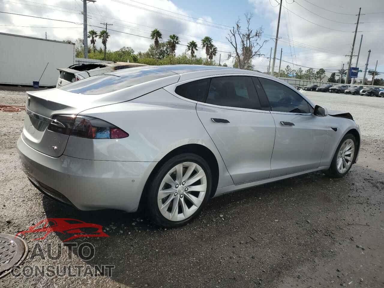TESLA MODEL S 2017 - 5YJSA1E13HF193206