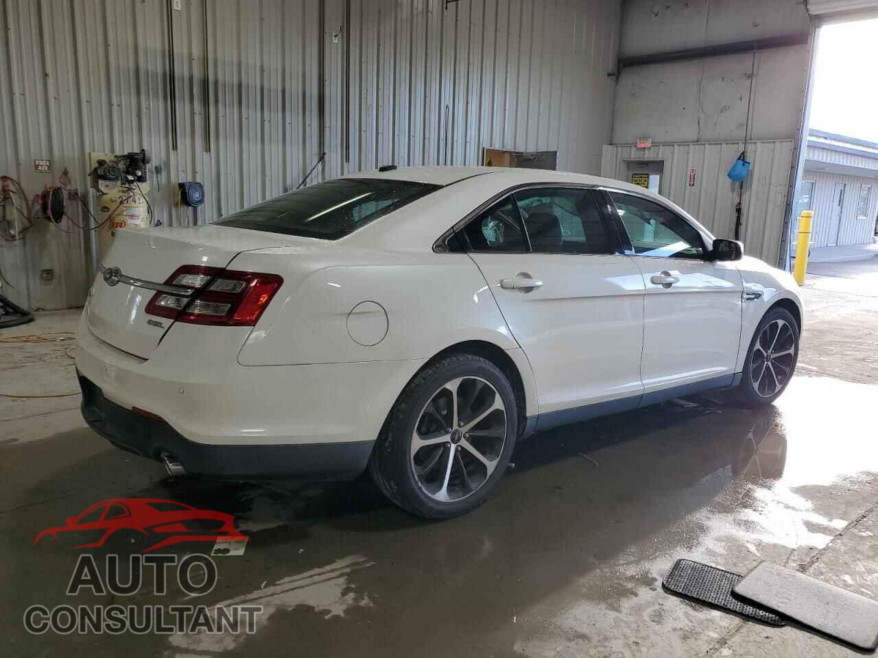 FORD TAURUS 2014 - 1FAHP2E81EG130429