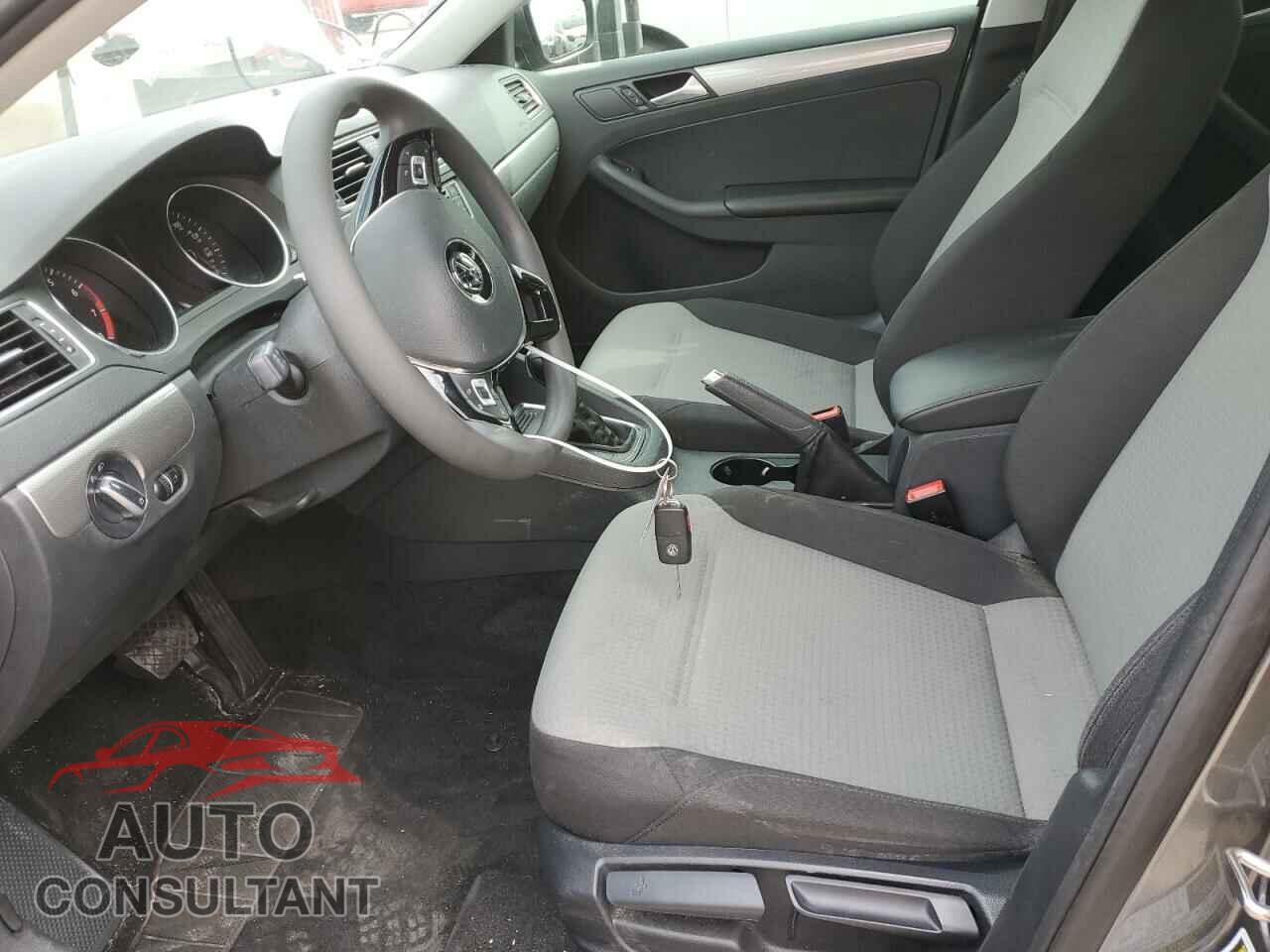 VOLKSWAGEN JETTA 2017 - 3VW2B7AJ6HM367199