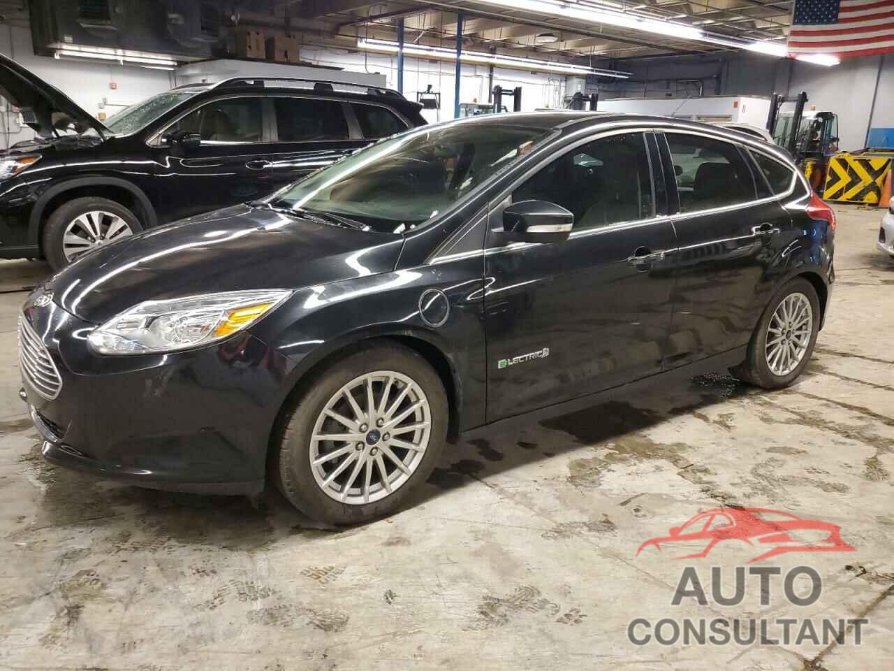 FORD FOCUS 2015 - 1FADP3R45FL369759