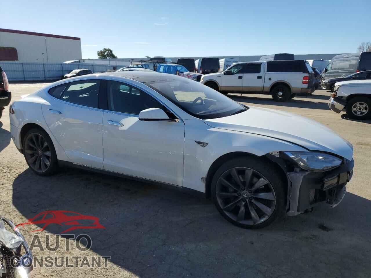 TESLA MODEL S 2013 - 5YJSA1CP7DFP05678