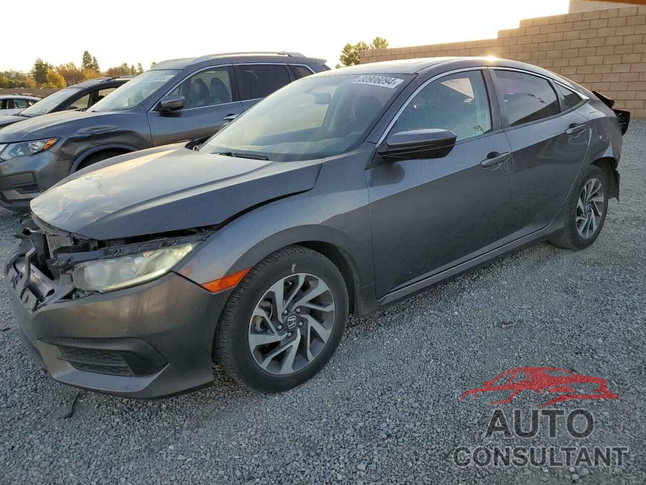 HONDA CIVIC 2018 - 2HGFC2F77JH503797
