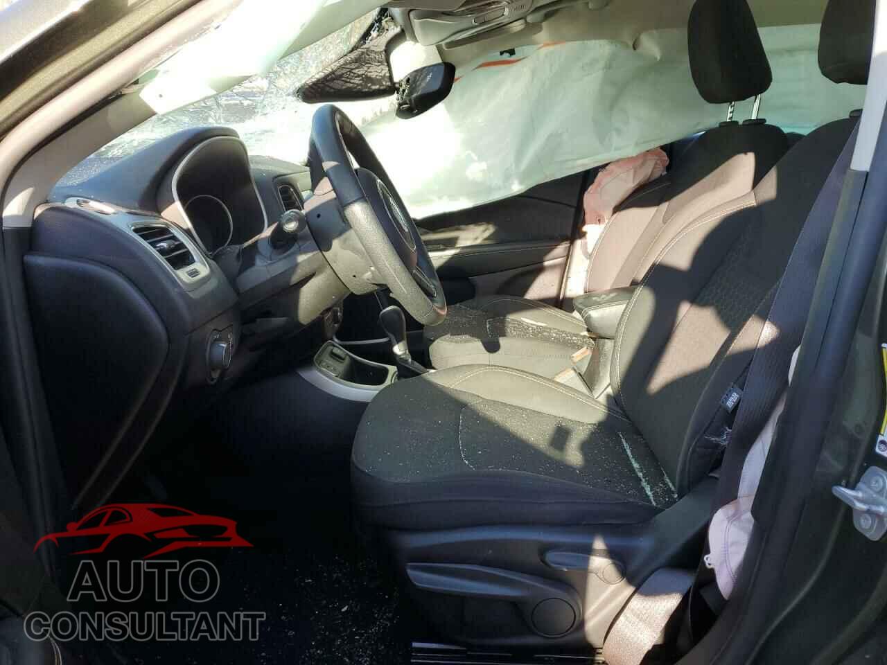 JEEP COMPASS 2019 - 3C4NJCAB2KT782876