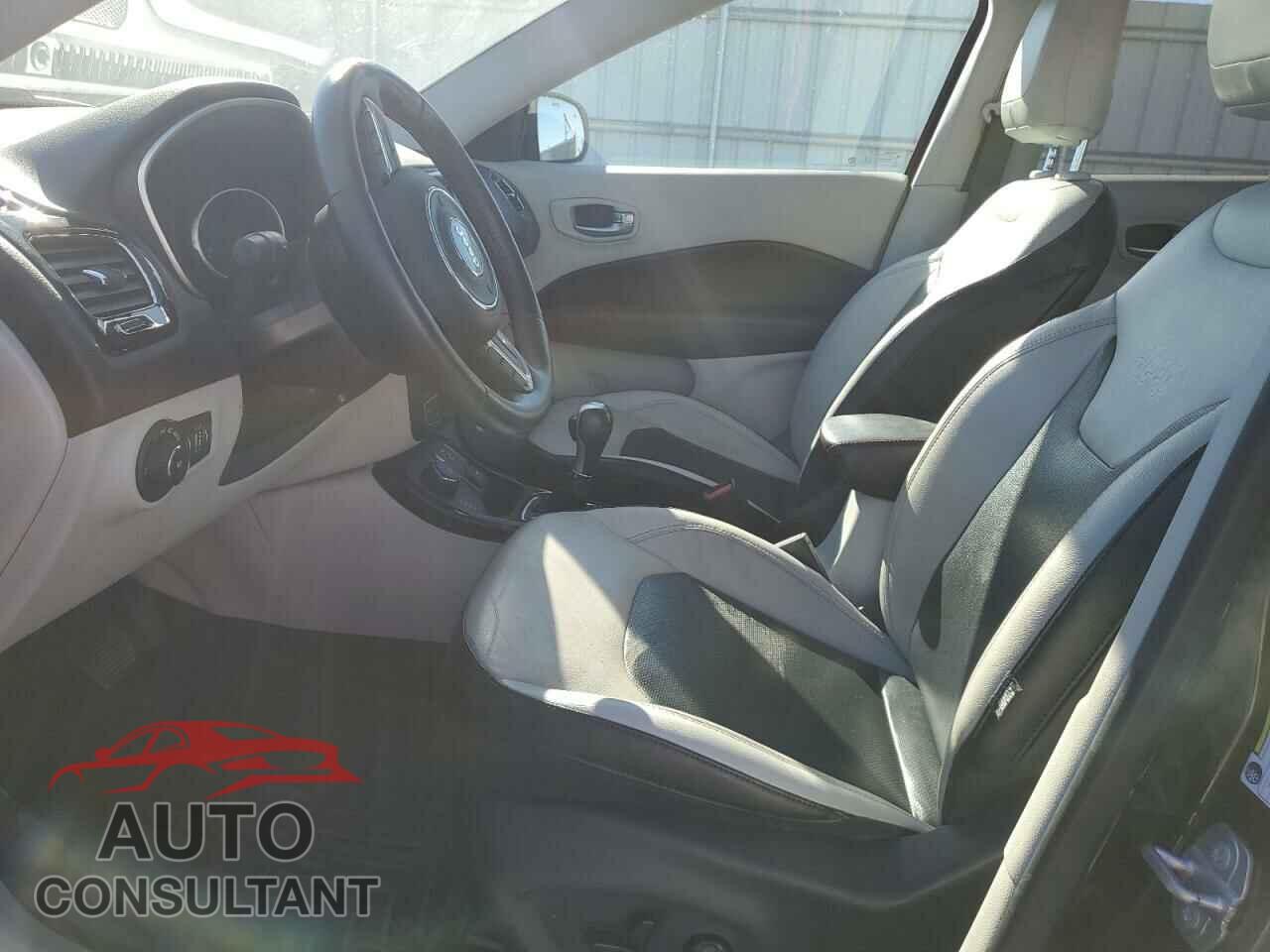 JEEP COMPASS 2018 - 3C4NJDCB3JT245497