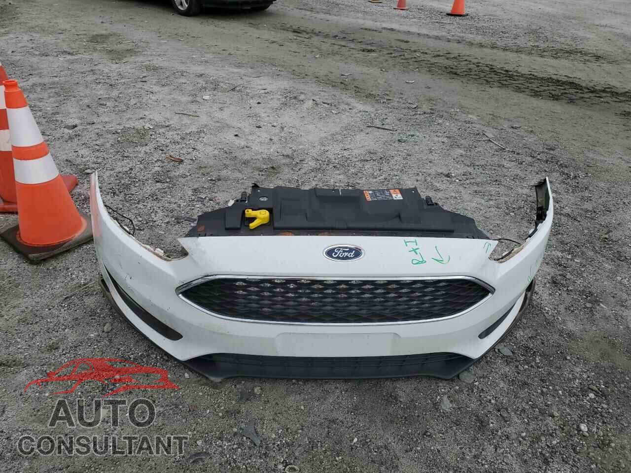 FORD FOCUS 2017 - 1FADP3M22HL336534