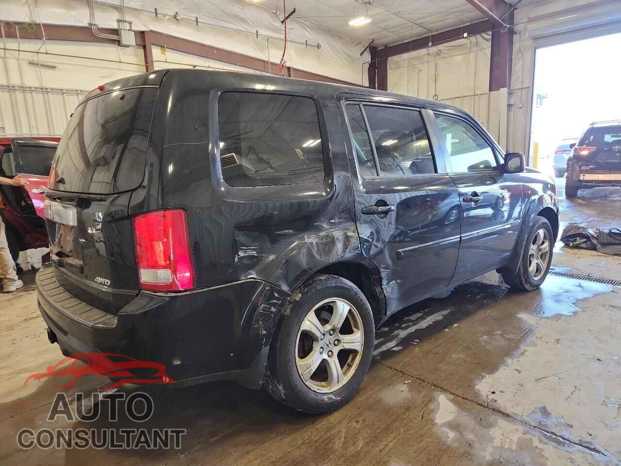 HONDA PILOT 2015 - 5FNYF4H56FB003178