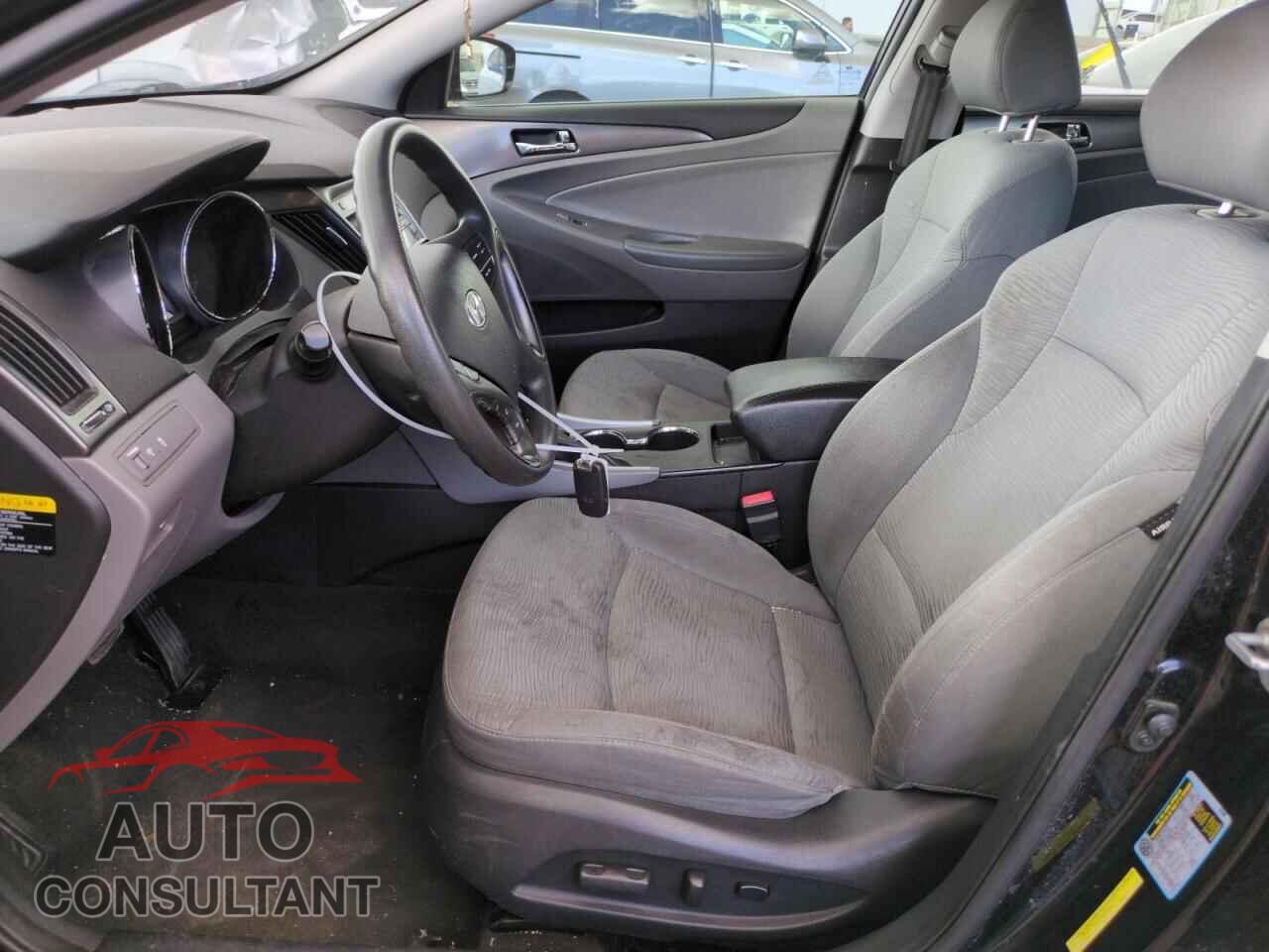 HYUNDAI SONATA 2012 - KMHEC4A44CA033969