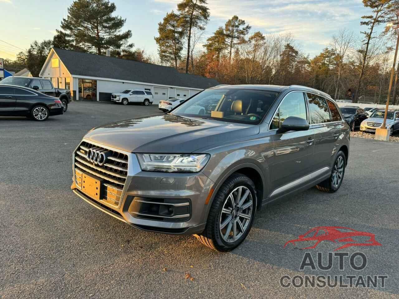 AUDI Q7 2017 - WA1VAAF71HD049882