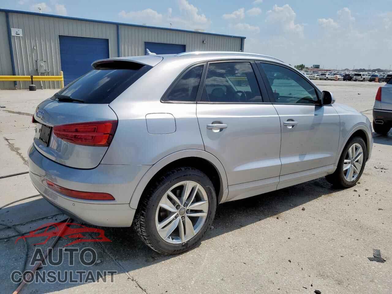 AUDI Q3 2017 - WA1BCCFS4HR016536