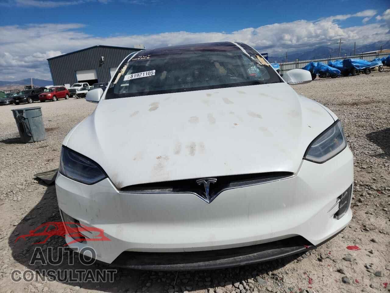 TESLA MODEL X 2018 - 5YJXCBE26JF109304