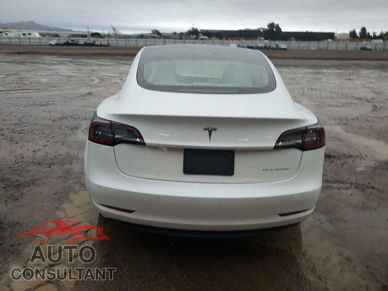TESLA MODEL 3 2021 - 5YJ3E1EB6MF868932
