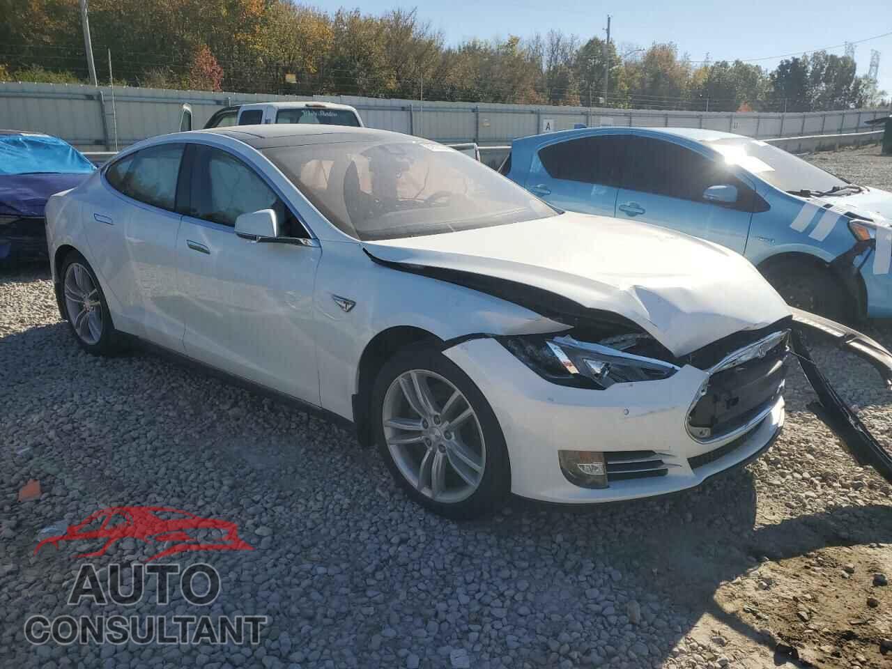 TESLA MODEL S 2015 - 5YJSA4S27FF090446