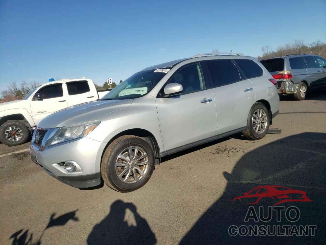 NISSAN PATHFINDER 2016 - 5N1AR2MM9GC605920