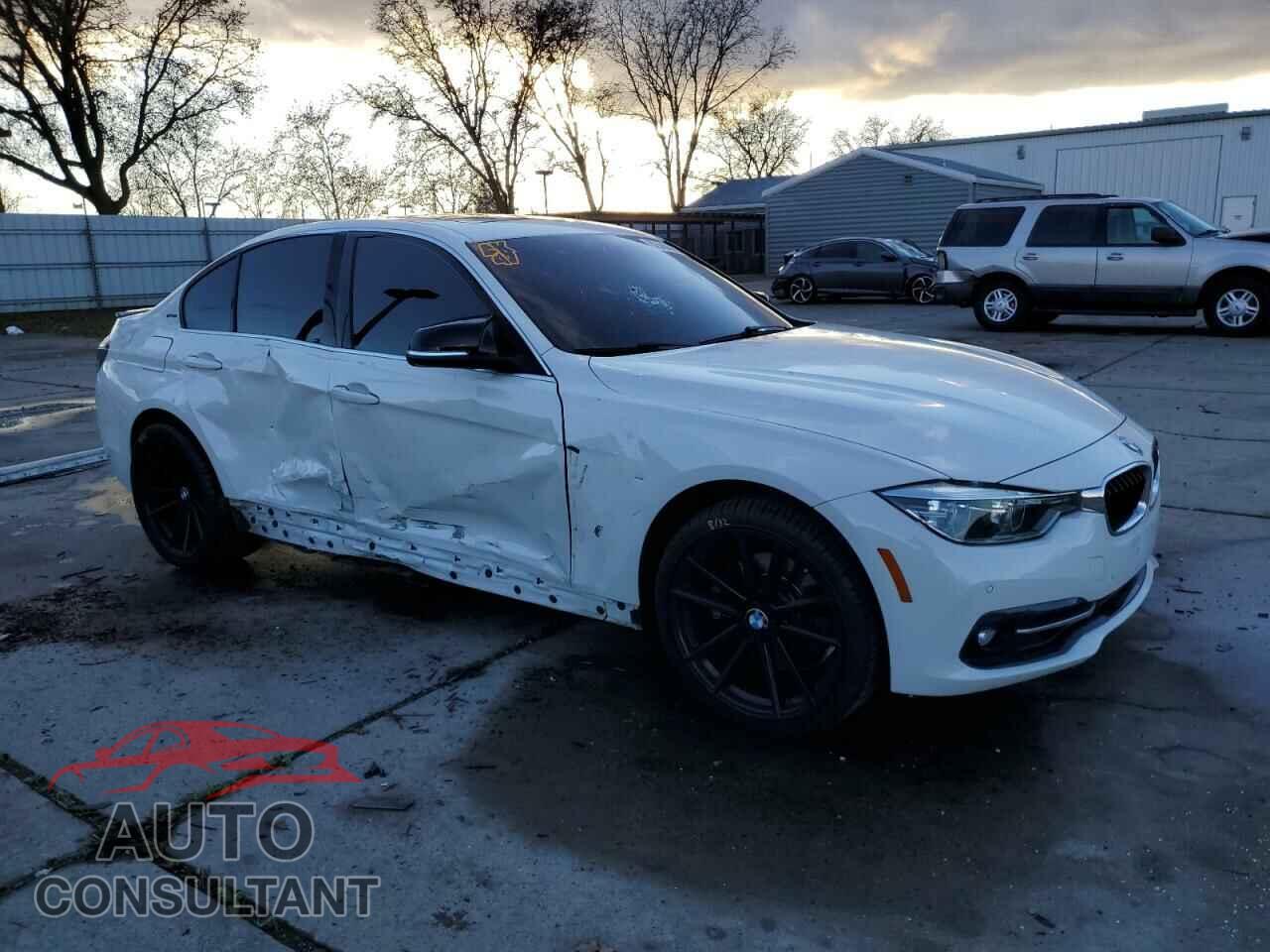 BMW 3 SERIES 2017 - WBA8E1C37HA158810