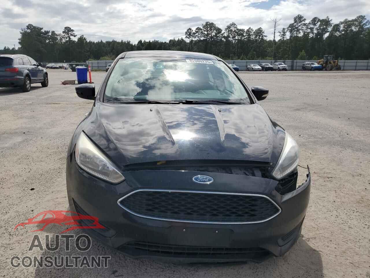FORD FOCUS 2017 - 1FADP3F24HL300454