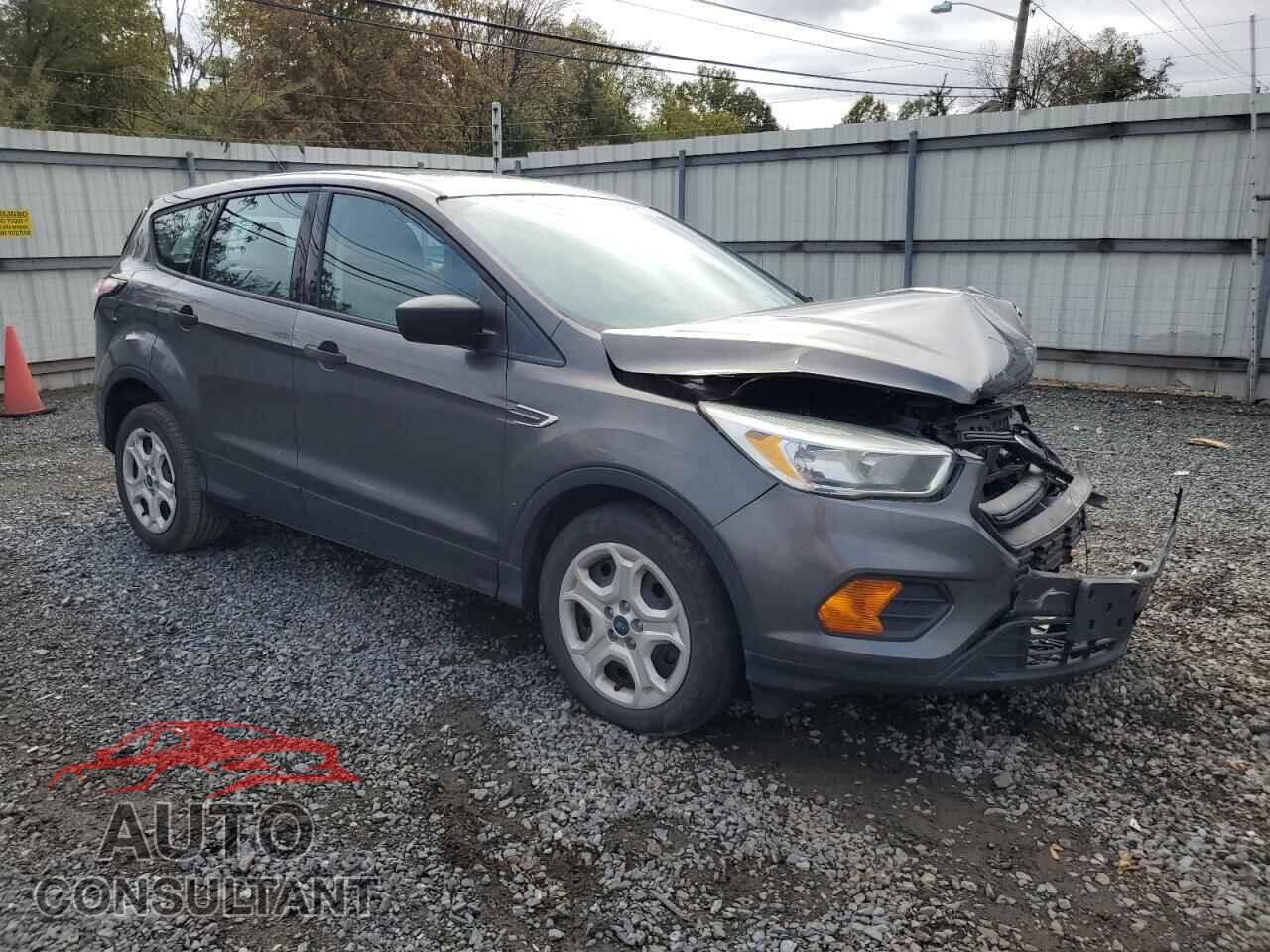 FORD ESCAPE 2017 - 1FMCU0F71HUD05108