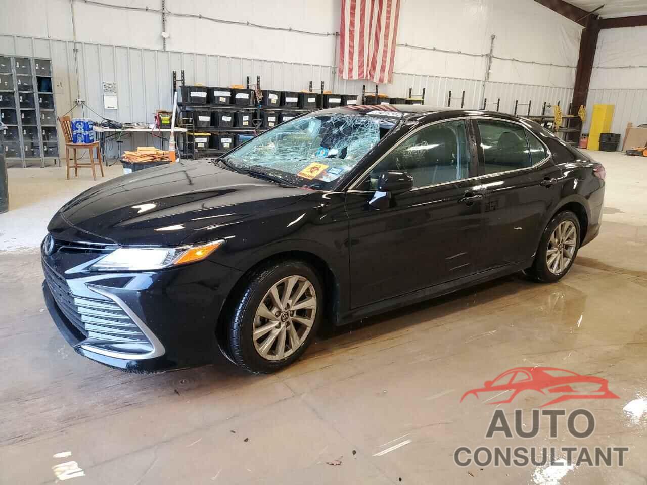 TOYOTA CAMRY 2021 - 4T1C11AK5MU468218