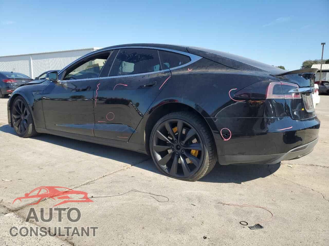 TESLA MODEL S 2015 - 5YJSA1E23FF108418