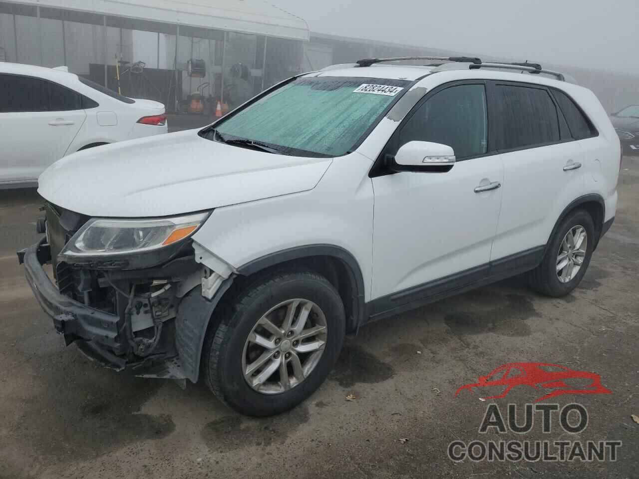 KIA SORENTO 2015 - 5XYKT4A67FG589576