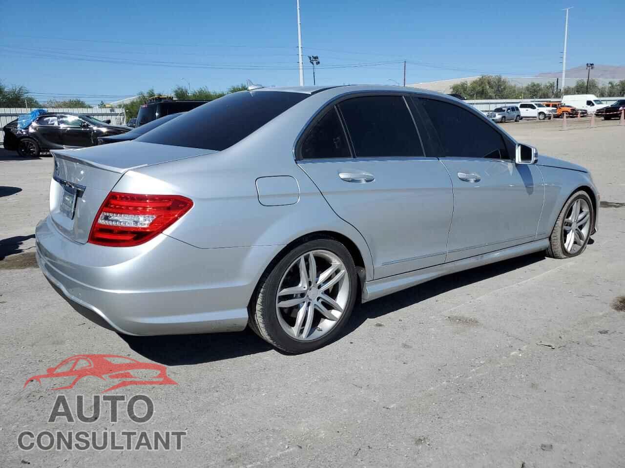 MERCEDES-BENZ C-CLASS 2014 - WDDGF4HB3EA964982