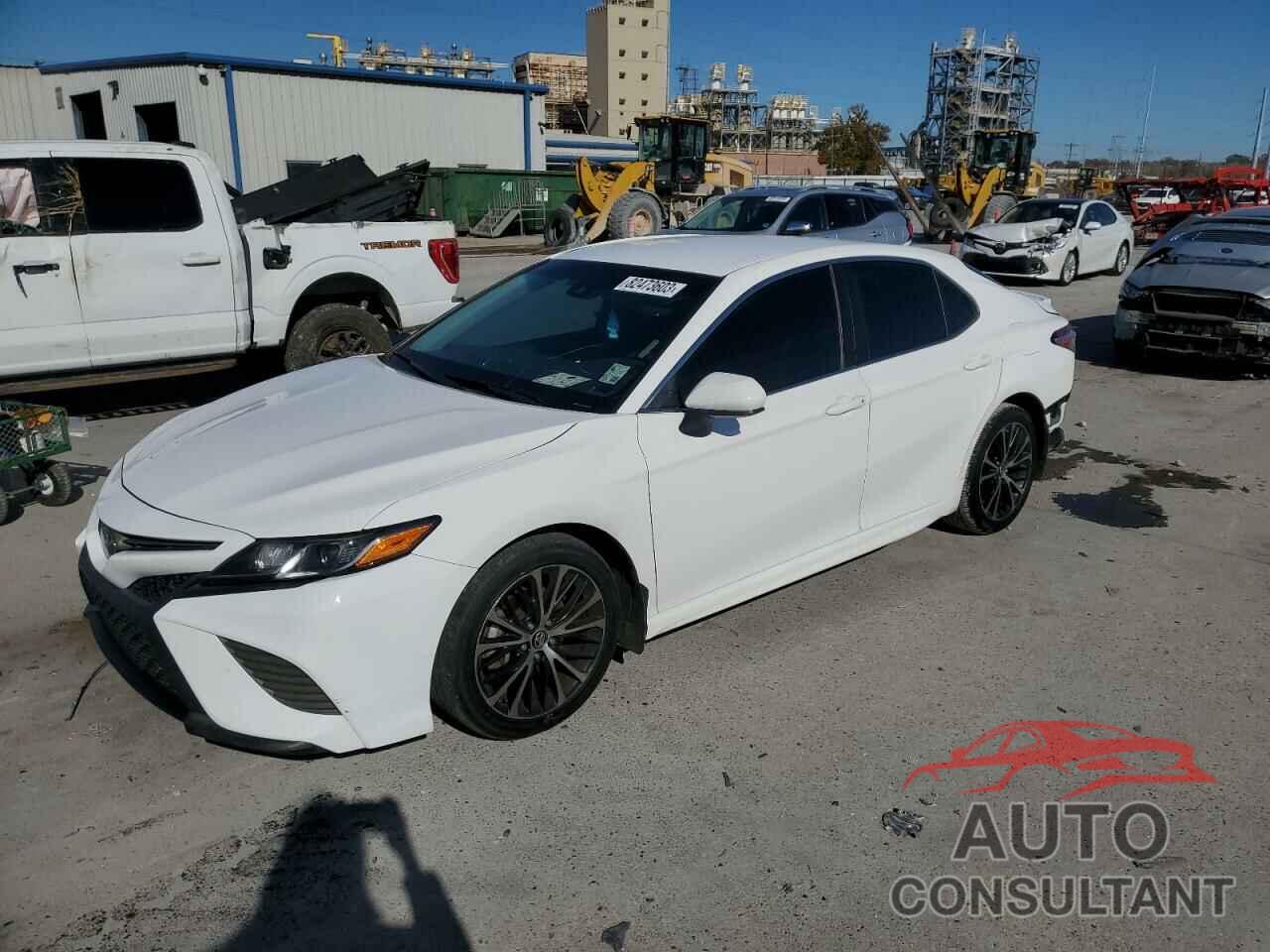 TOYOTA CAMRY 2018 - 4T1B11HK8JU546603