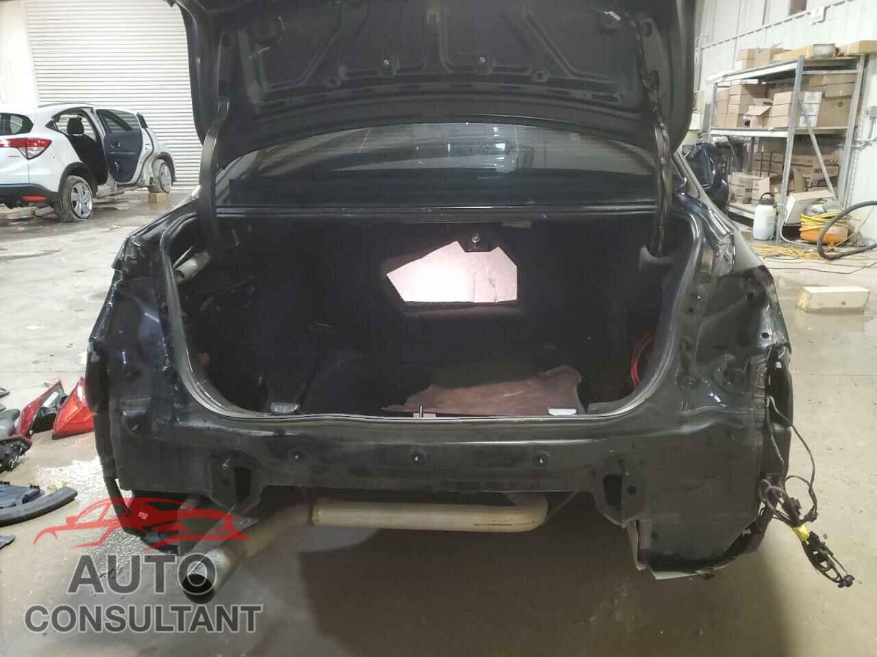 BMW 3 SERIES 2013 - WBA3C3C58DF981594