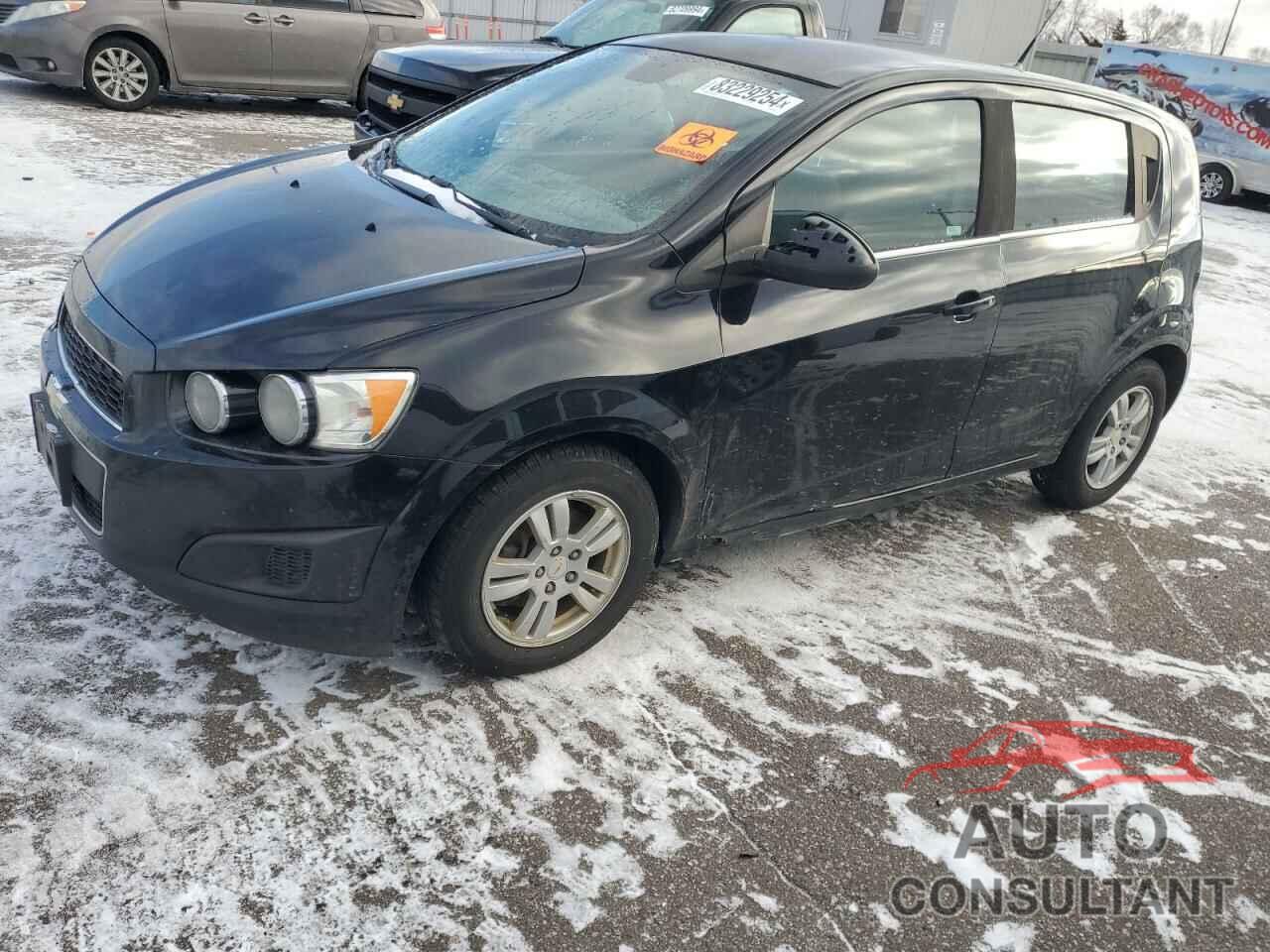 CHEVROLET SONIC 2012 - 1G1JC6SH7C4101883