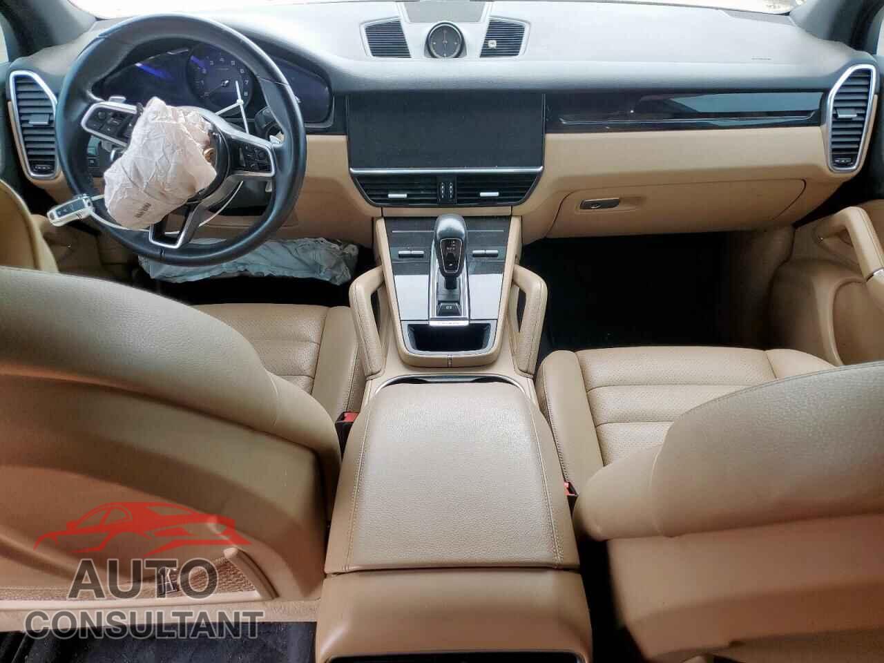PORSCHE CAYENNE 2020 - WP1AA2AY4LDA04484