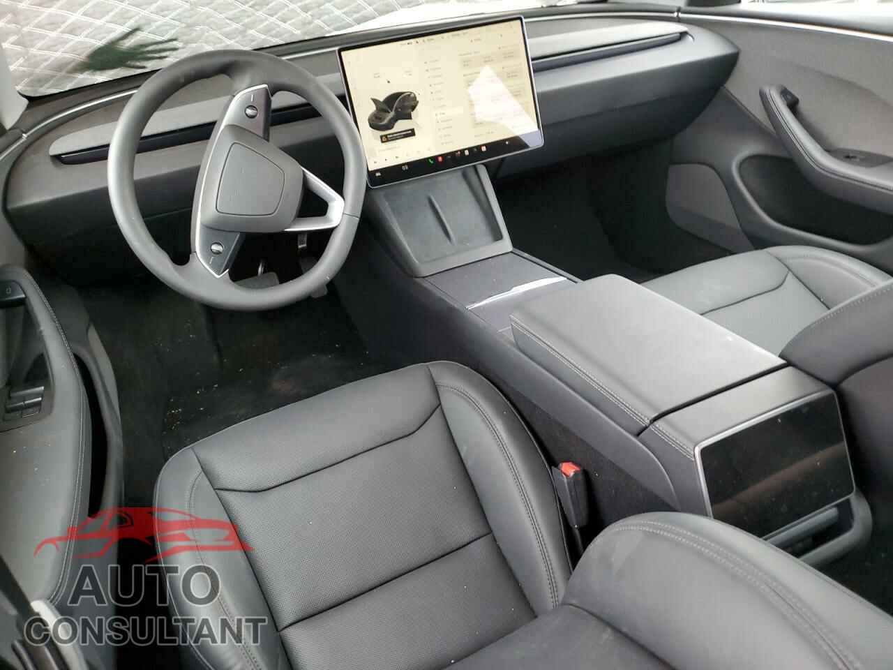 TESLA MODEL 3 2024 - 5YJ3E1EA3RF867137