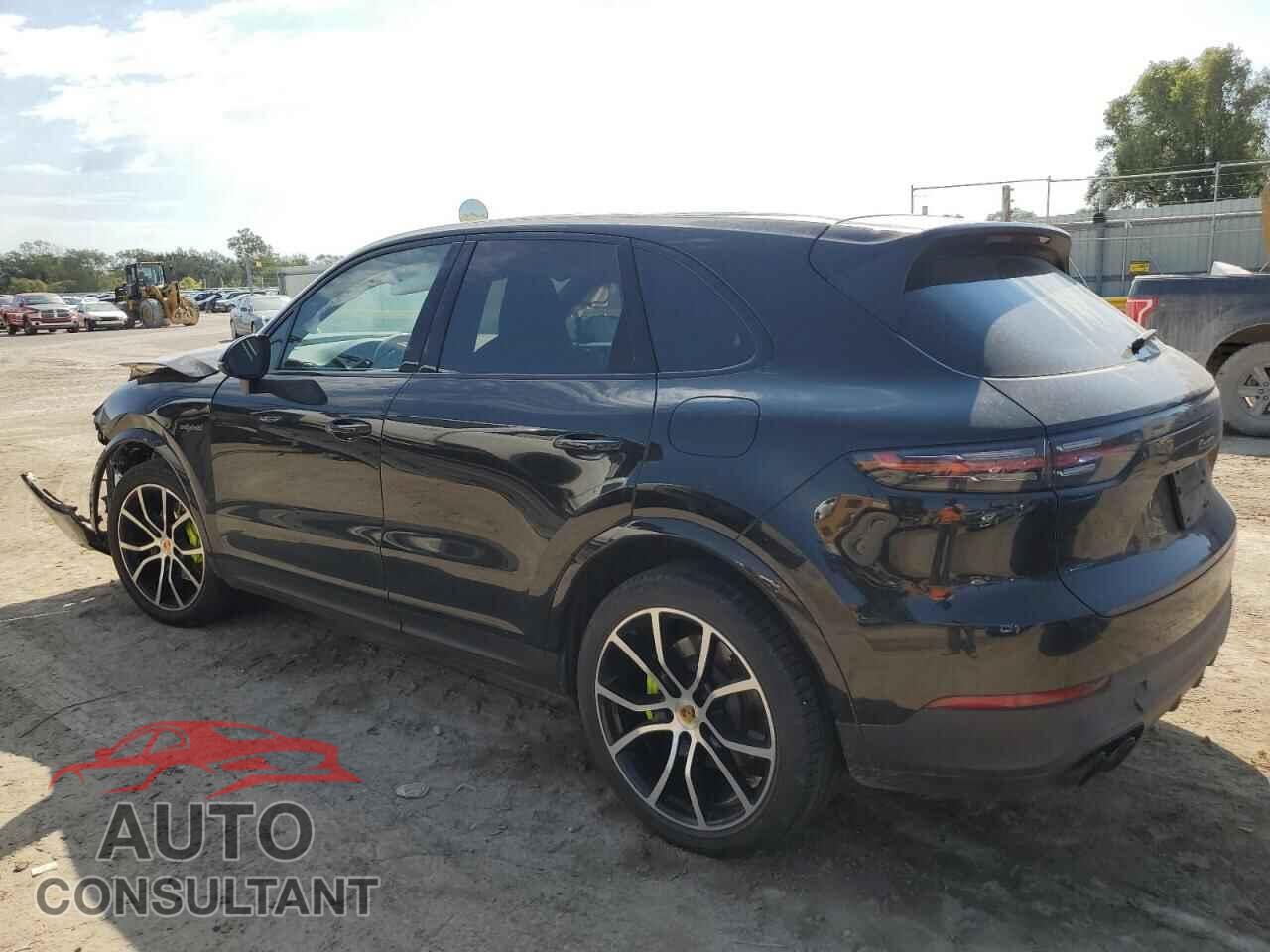 PORSCHE CAYENNE 2023 - WP1AE2AY7PDA12153