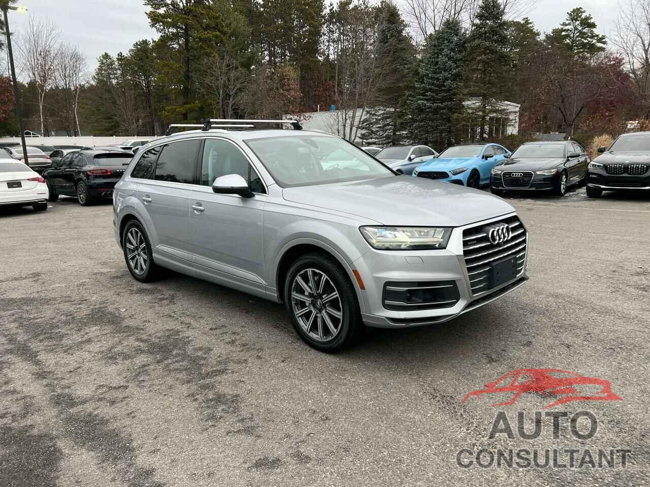 AUDI Q7 2017 - WA1LAAF70HD005637