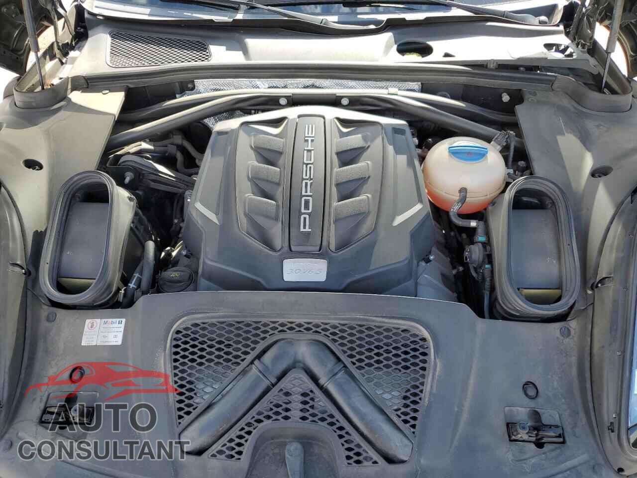 PORSCHE MACAN 2015 - WP1AB2A59FLB44298