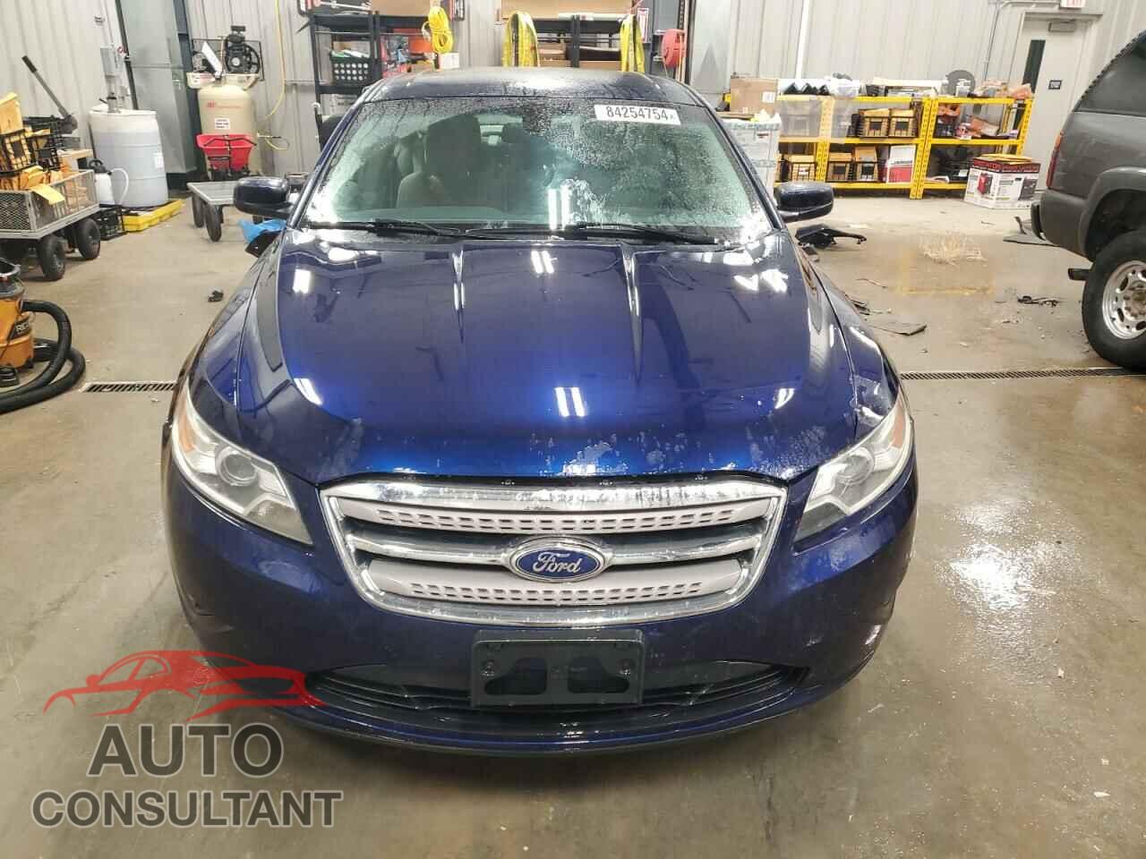 FORD TAURUS 2011 - 1FAHP2EW8BG124329